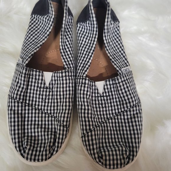 Toms Shoes Size Y6 Slip Ons - Picture 1 of 4
